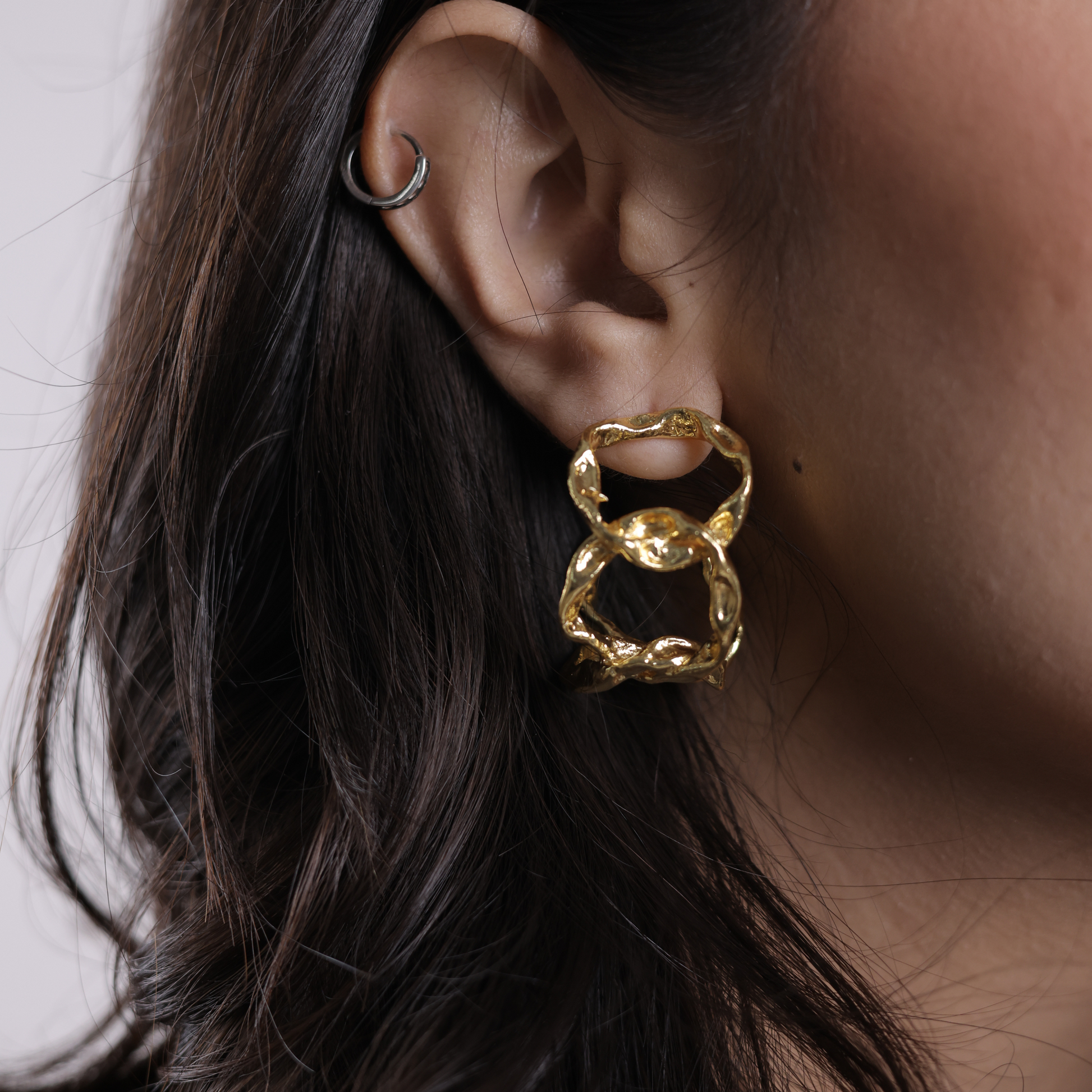 Lustre Hoops